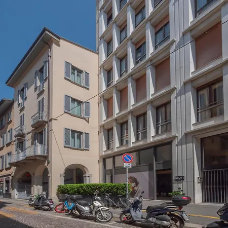 Italstay - Bollo Flat - 5 Min To Duomo * Milán